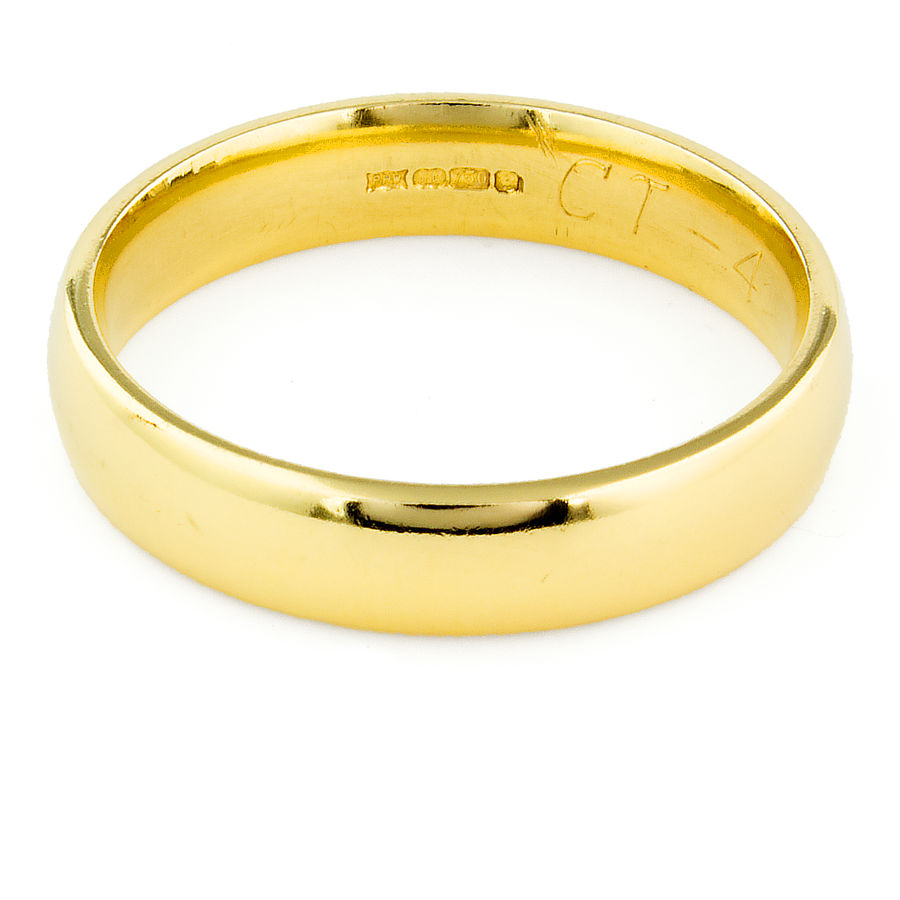 18ct gold 4.8g Wedding Ring size M